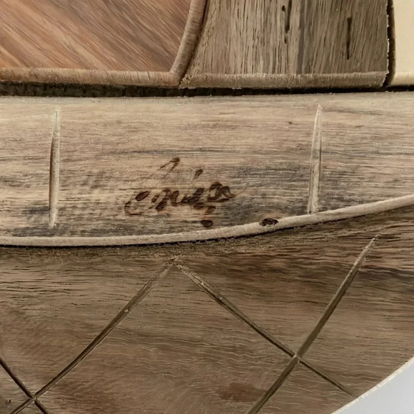 Wood  Carved Trivet - Picture 4 of 8